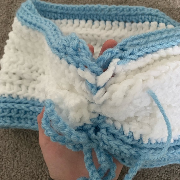 Soft crocheted bandeau top~ Xs, S,M - Picture 3 of 4